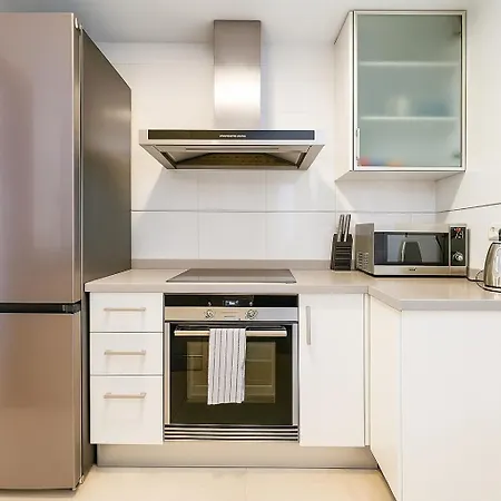 Apartment Beachfront 8 *